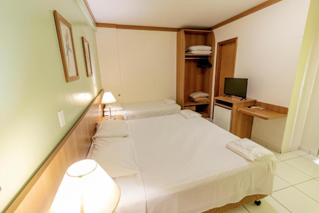 Golden Dolphin Grand Hotel - Suite Pool Калдас Новас Екстериор снимка